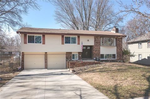3005 Yellowstone Drive, Lawrence, KS 66047 - MLS#: 2534373