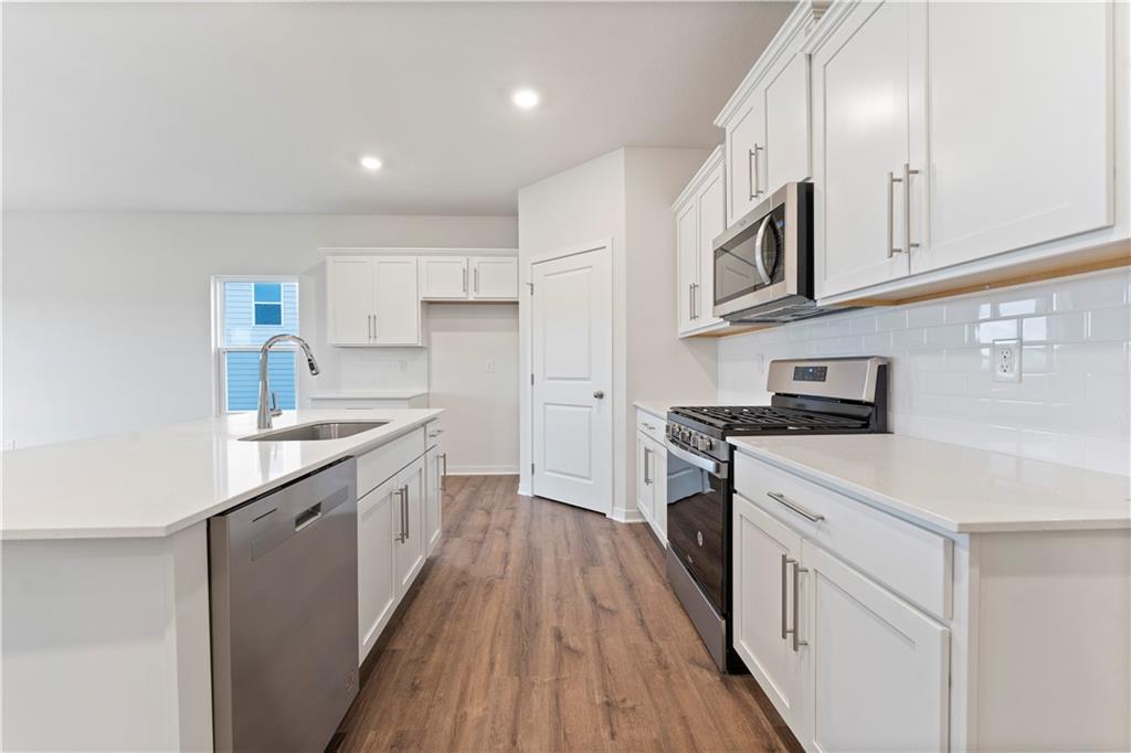 2114 Creek View Lane