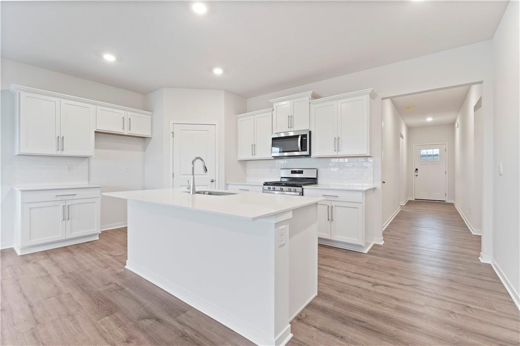 2114 Creek View Lane