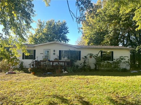 Photo of 24119 lacey Road, Smithton, MO 65350 (MLS # 2585250)