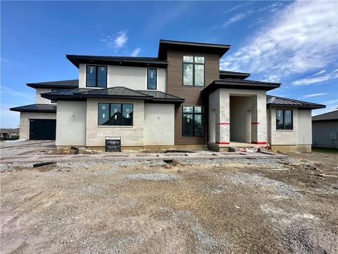MLS: 2576004