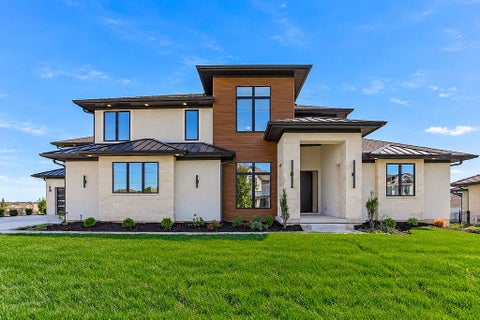 Photo of 17325 Larsen Street, Overland Park, KS 66221 (MLS # 2576004)