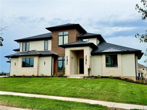Photo of 17325 Larsen Street W, Overland Park, KS 66221 (MLS # 2576004)