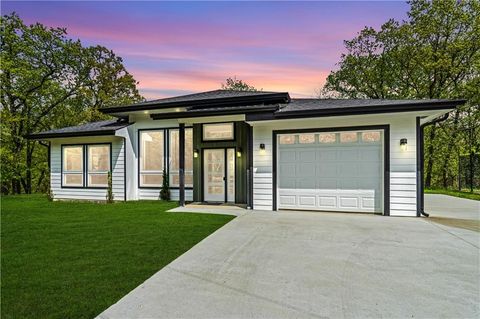 2017 Lake Viking (b) Terrace, Gallatin, MO 64640 - #: 2543995