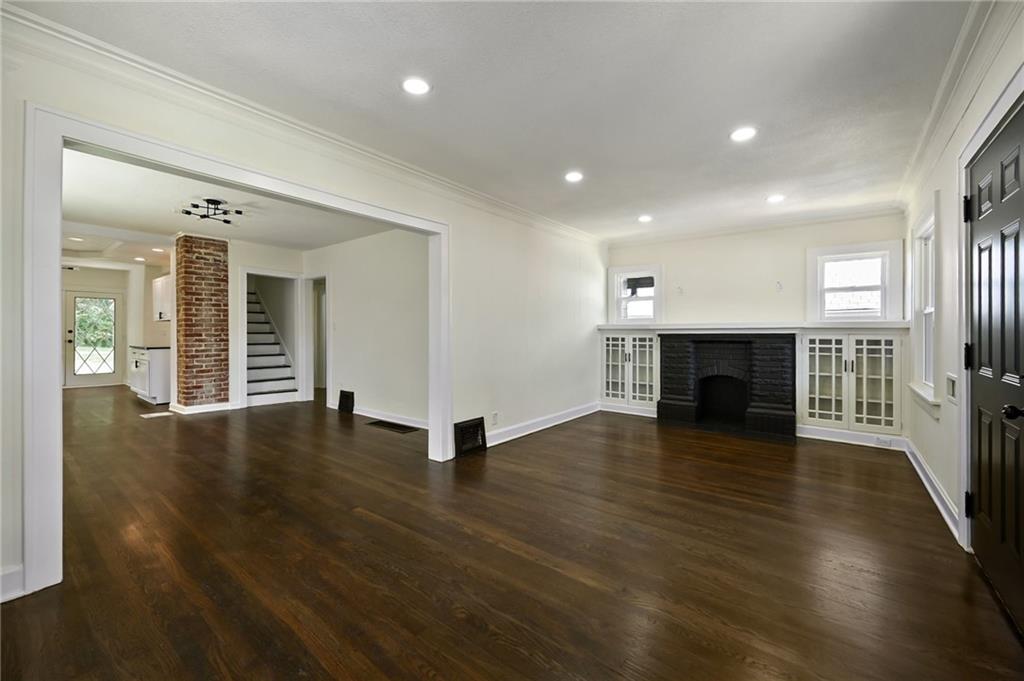 5236 Woodland Avenue