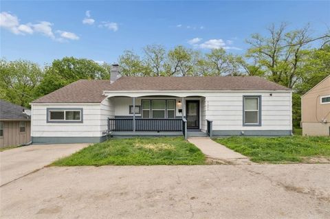 Photo of 6501 Blue Ridge Cutoff N/A, Raytown, MO 64133 (MLS # 2616084)