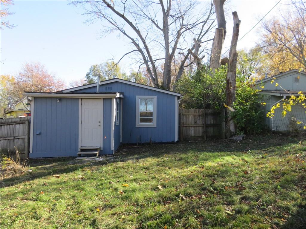 Independence, Missouri 64050, United States, 2 Bedrooms Bedrooms, ,1 BathroomBathrooms,Residential,Active,30895