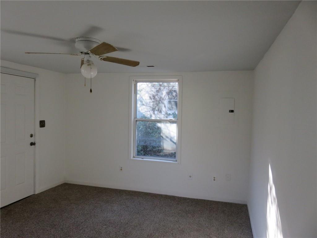 Independence, Missouri 64050, United States, 2 Bedrooms Bedrooms, ,1 BathroomBathrooms,Residential,Active,30895