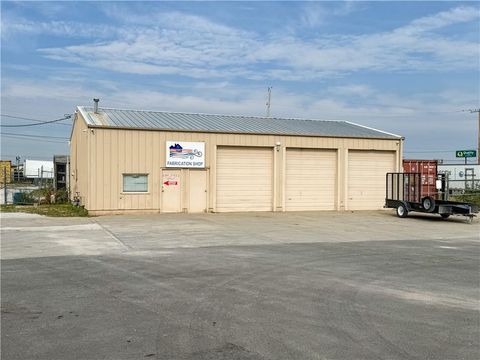 17229-17230 Bel Ray Place Belton MO 64012
