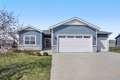 Photo of 1115 Klein Court, Lawrence, KS 66049 (MLS # 2617705)