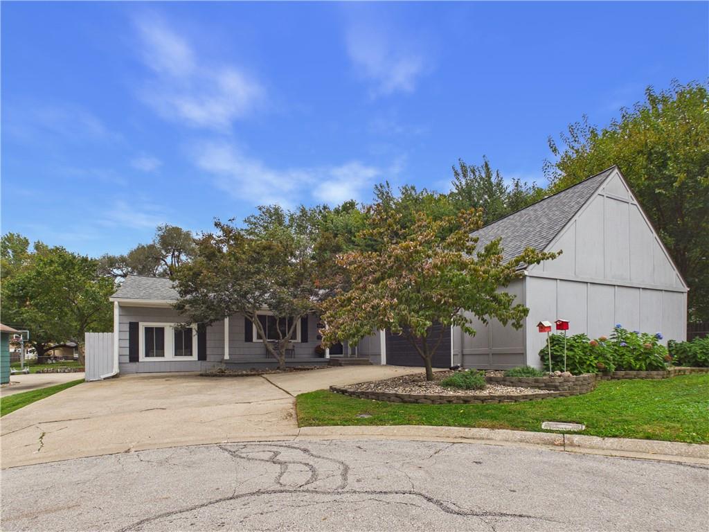 6329 W 54th Terrace