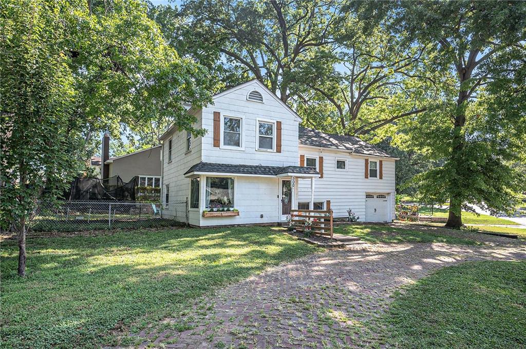 500 NE 44th Street