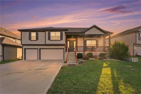 606 SE Colonial Drive, Blue Springs, MO 64014 - MLS#: 2593118