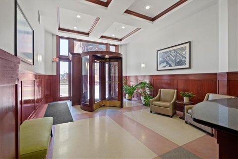 Photo of 2107 Grand Boulevard #909, Kansas City, MO 64108 (MLS # 2633559)