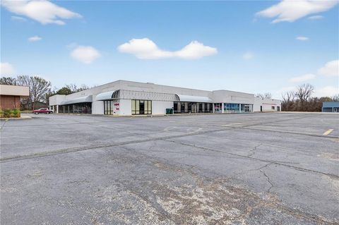 MLS: 2606446