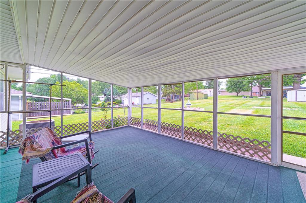 St Joseph, Missouri 64506, United States, 3 Bedrooms Bedrooms, ,2 BathroomsBathrooms,Residential,Pending,136951