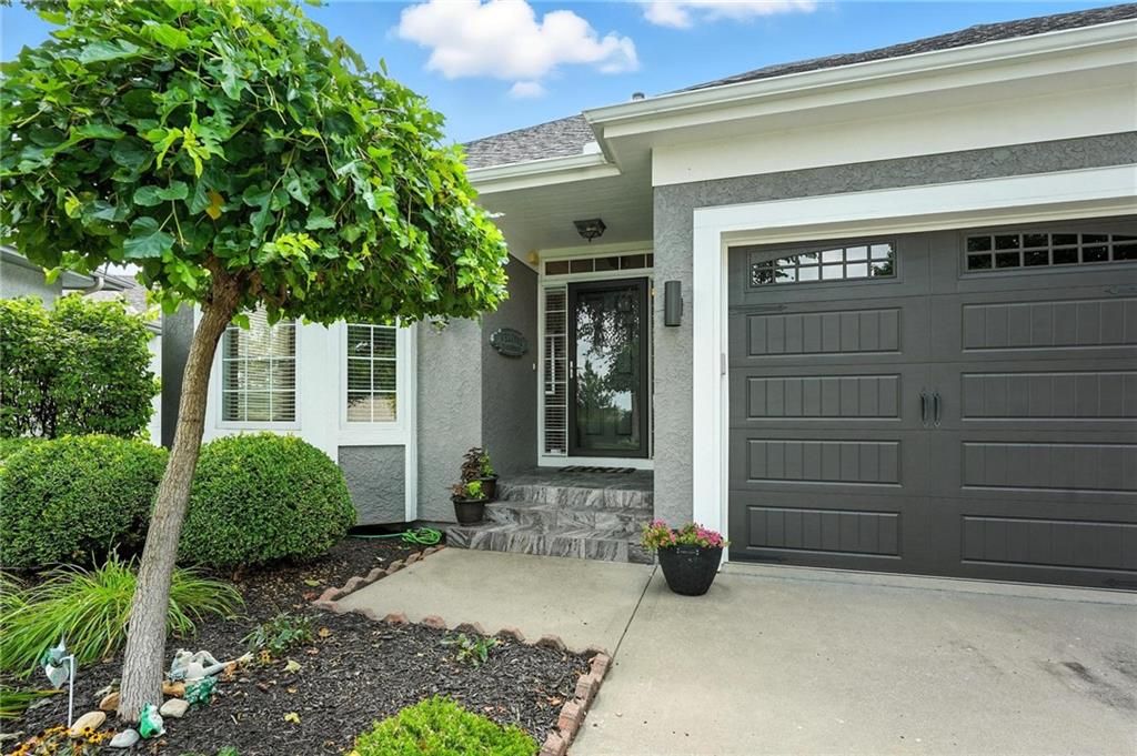 Photo of 6104 Double Eagle Court, Parkville, MO 64152 (MLS # 2598967)