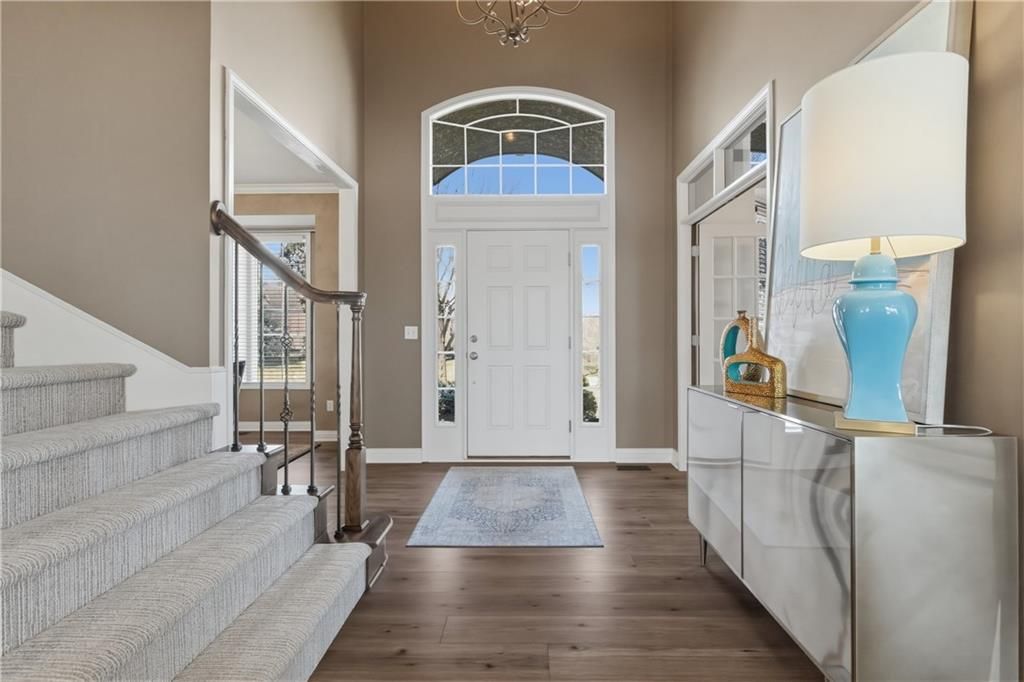 Photo of 20219 W 93rd Street, Lenexa, KS 66220 (MLS # 2607972)