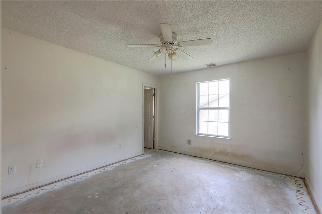 1609 N Lazy Branch Road