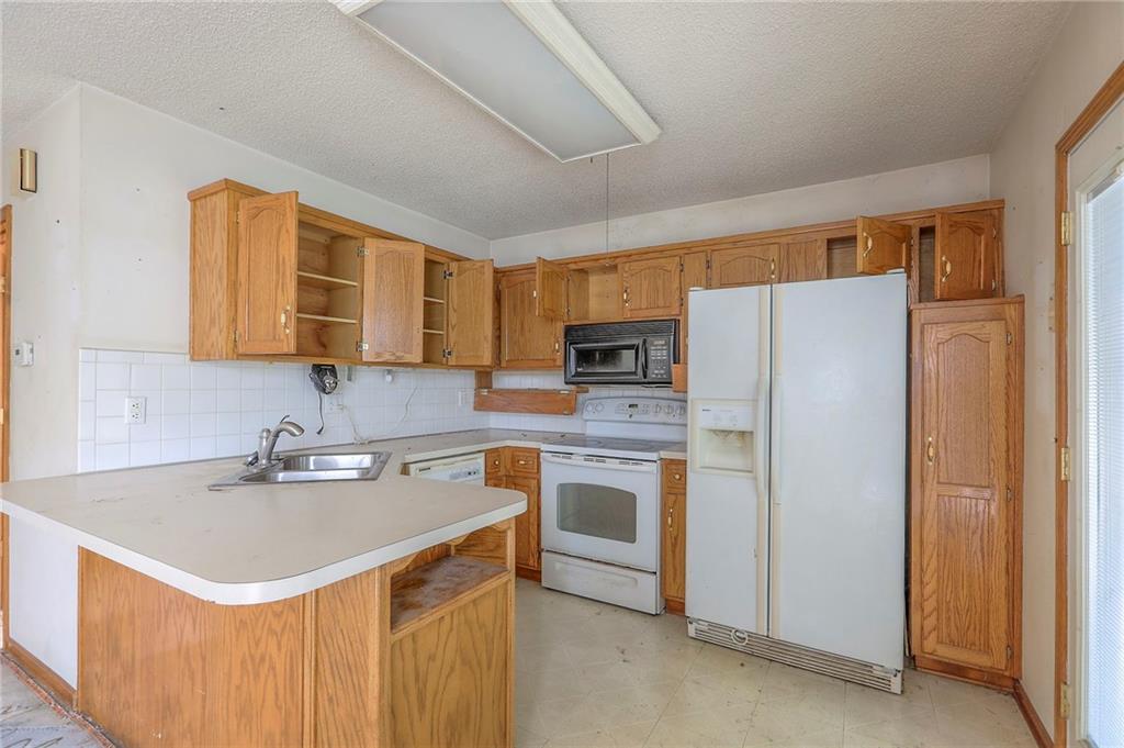 1609 N Lazy Branch Road