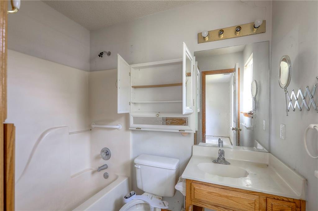 1609 N Lazy Branch Road