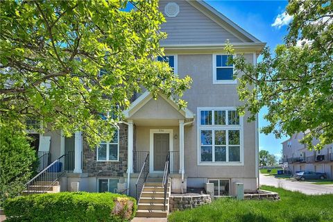 224 N Hedge Lane, Olathe, KS 66061 - MLS#: 2547897