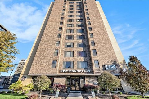 700 E 8th Street 9R Kansas City MO 64106