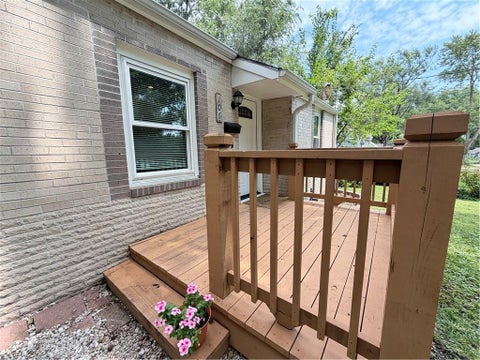 Photo of 106 NE Ash Street, Lees Summit, MO 64063 (MLS # 2636371)