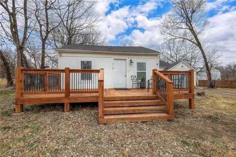 410 Smith Street, Butler, MO 64730 - MLS#: 2603815