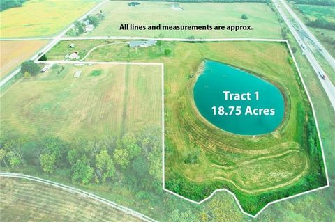 Photo of 1 NE Stonum Road, Lathrop, MO 64465 (MLS # 2585303)