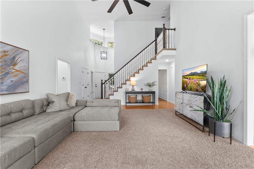 317 SW Bridlewood Court
