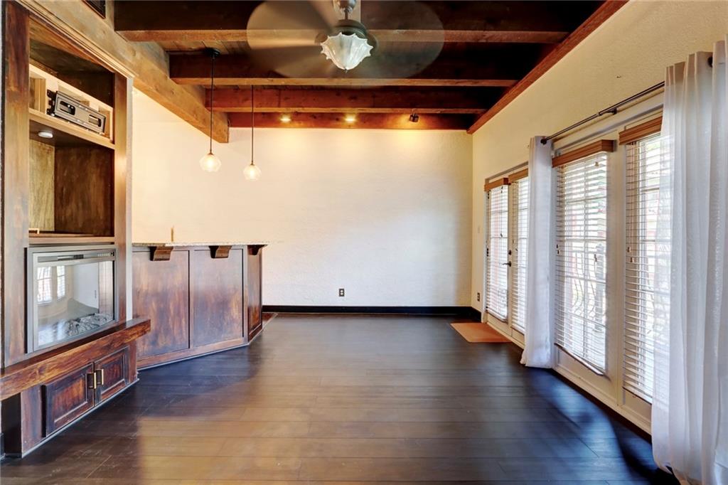 1111 W 46th Street 22