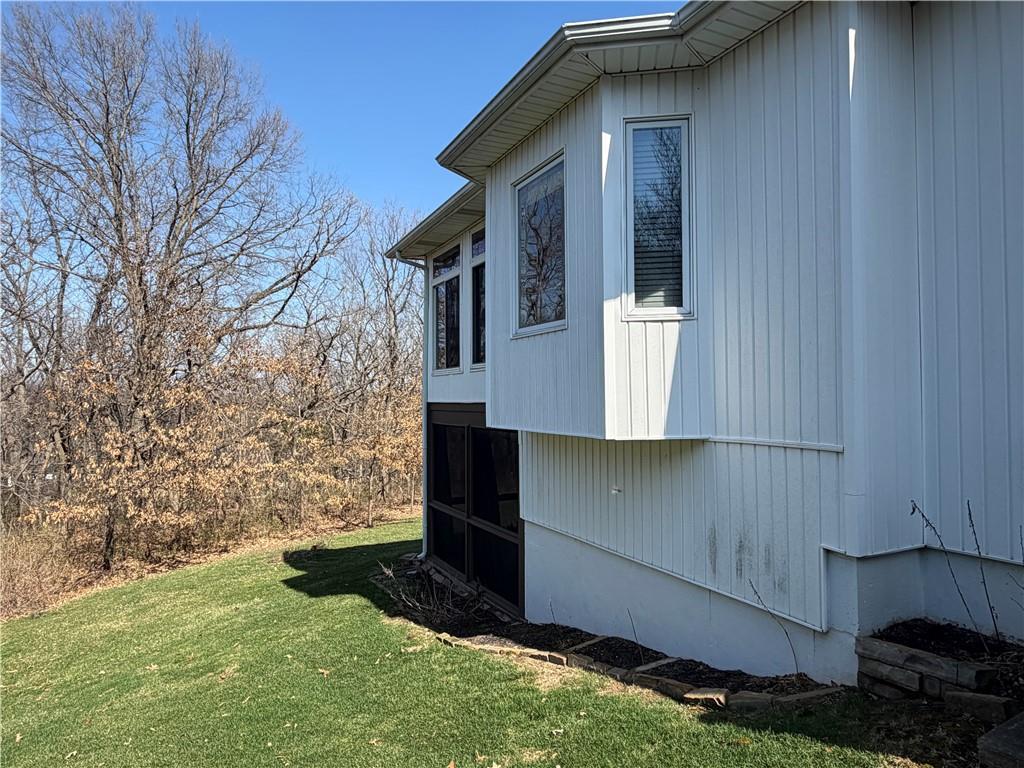 3337 S Victoria Drive