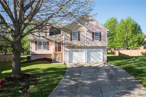 104 NE Stonebridge Court, Blue Springs, MO 64014 - MLS#: 2610449
