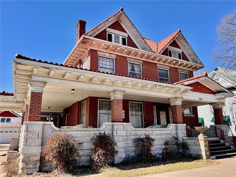 704 S Spruce Street, Coffeyville, KS 67337 - MLS#: 2532609