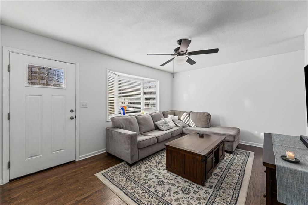 Photo of 402 Park Avenue, Belton, MO 64012 (MLS # 2598518)