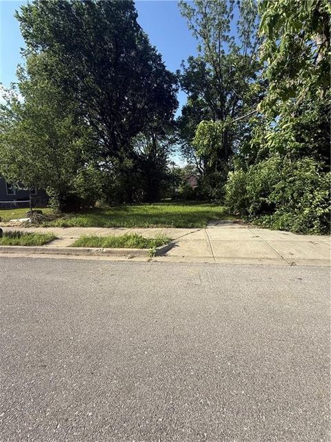 3210 20th Street Kansas City MO 64127