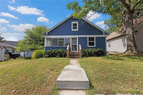 724 N Osage Street, Independence, MO 64050 - #: 2574860