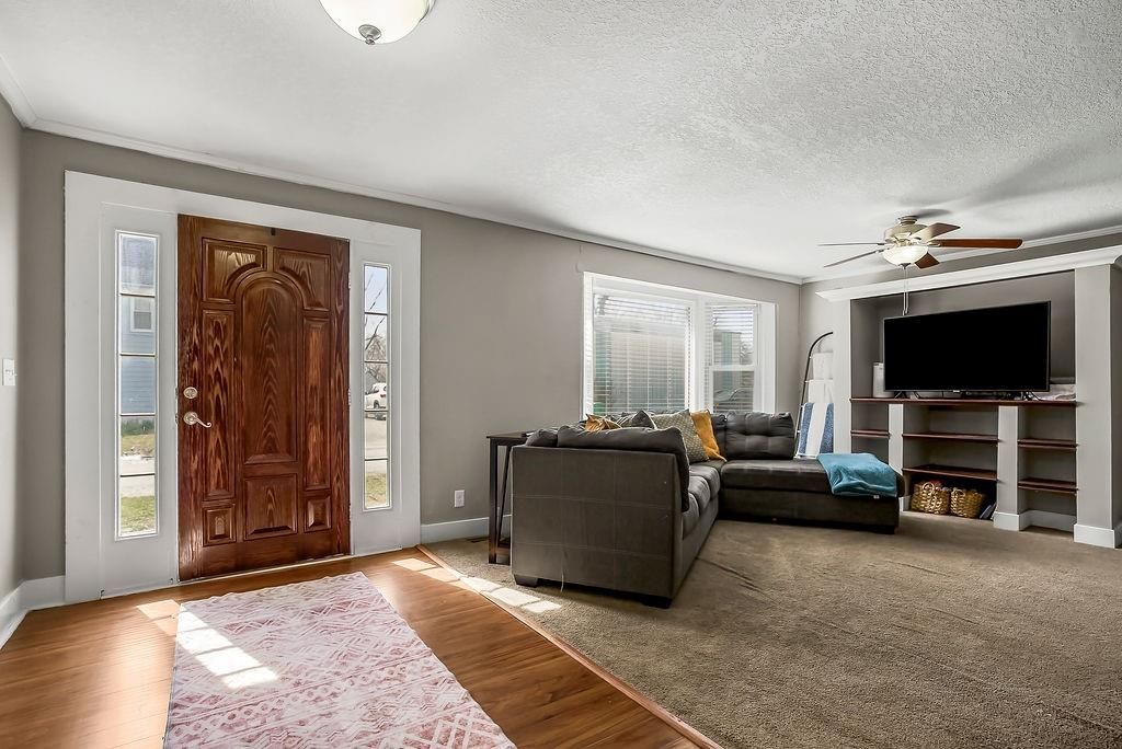 Photo of 200 W 2nd Street, Garden City, MO 64747 (MLS # 2607937)