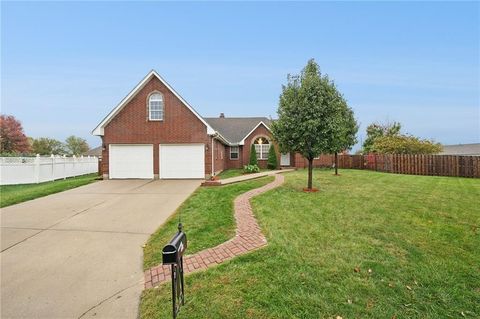Photo of 701 Mount Hope Circle, Odessa, MO 64076 (MLS # 2584318)