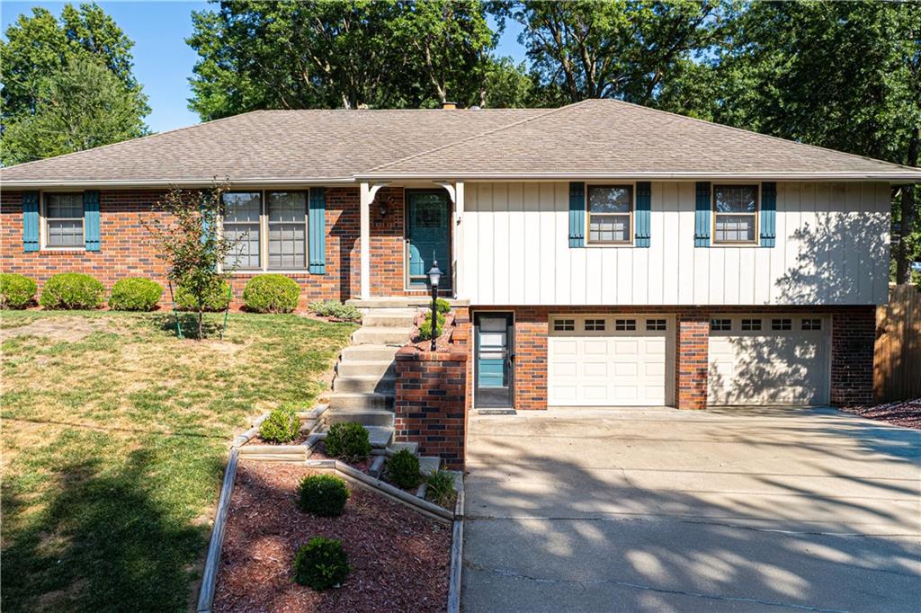 View St Joseph, MO 64505 house