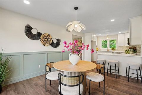 Tiny photo for 1500 Ridgeview Road, Liberty, MO 64068 (MLS # 2623817)