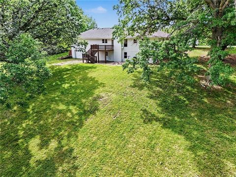 Tiny photo for 1500 Ridgeview Road, Liberty, MO 64068 (MLS # 2623817)