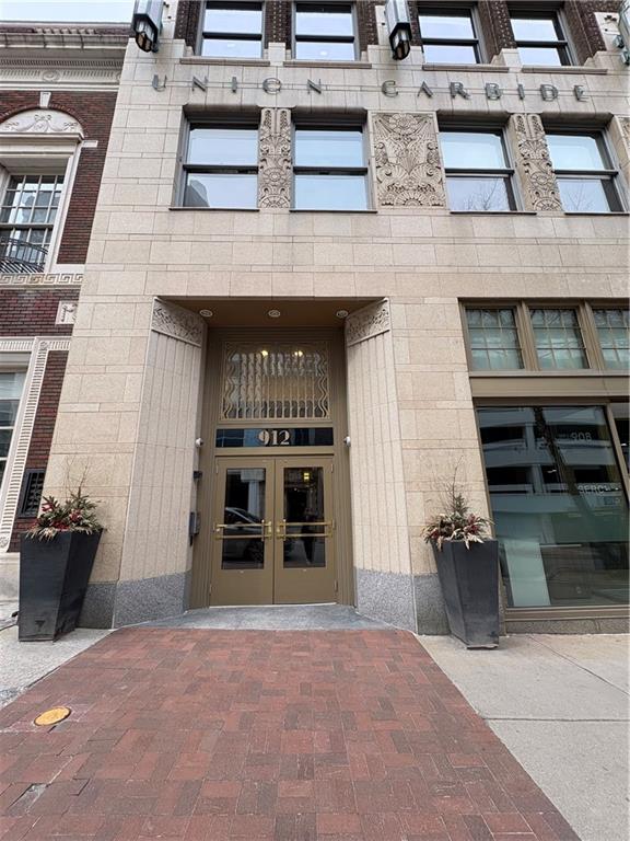 912 Baltimore Avenue 902