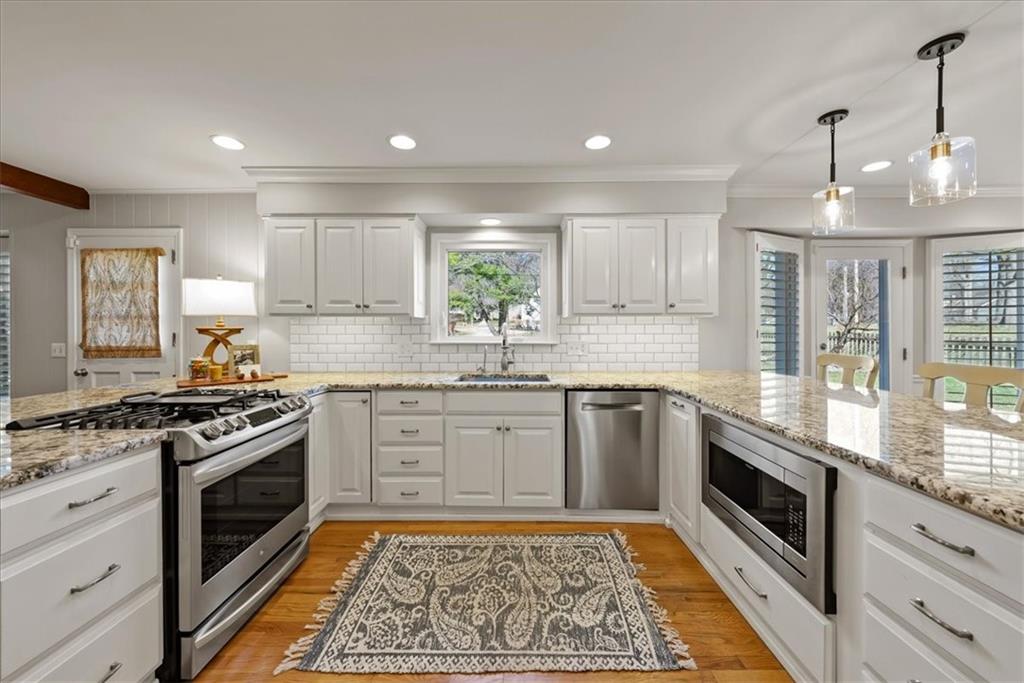 2700 W 104th Terrace