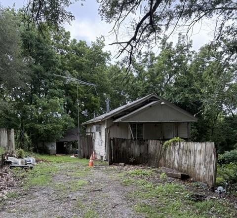 Photo of 3922 Delavan Avenue, Kansas City, KS 66104 (MLS # 2628545)