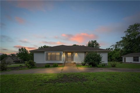 19910 Lamar Avenue, Stilwell, KS 66085 - MLS#: 2560069