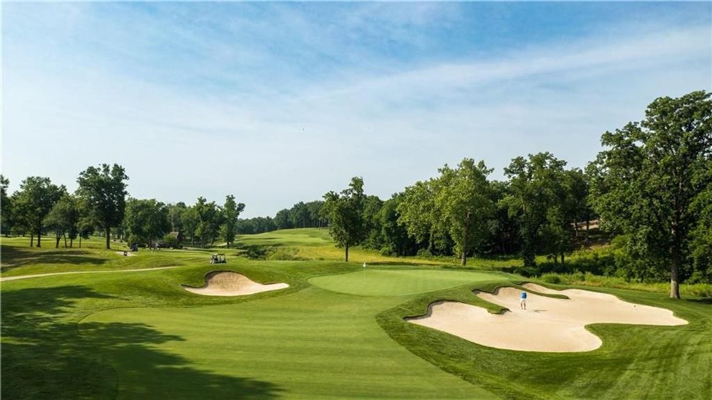 Photo of 17415 Galloway Drive, Stilwell, KS 66085 (MLS # 2527458)