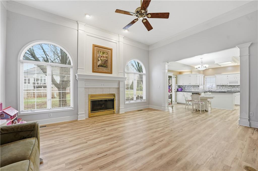 6124 N Elmwood Court