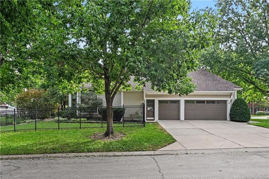 5506 W 82nd Place